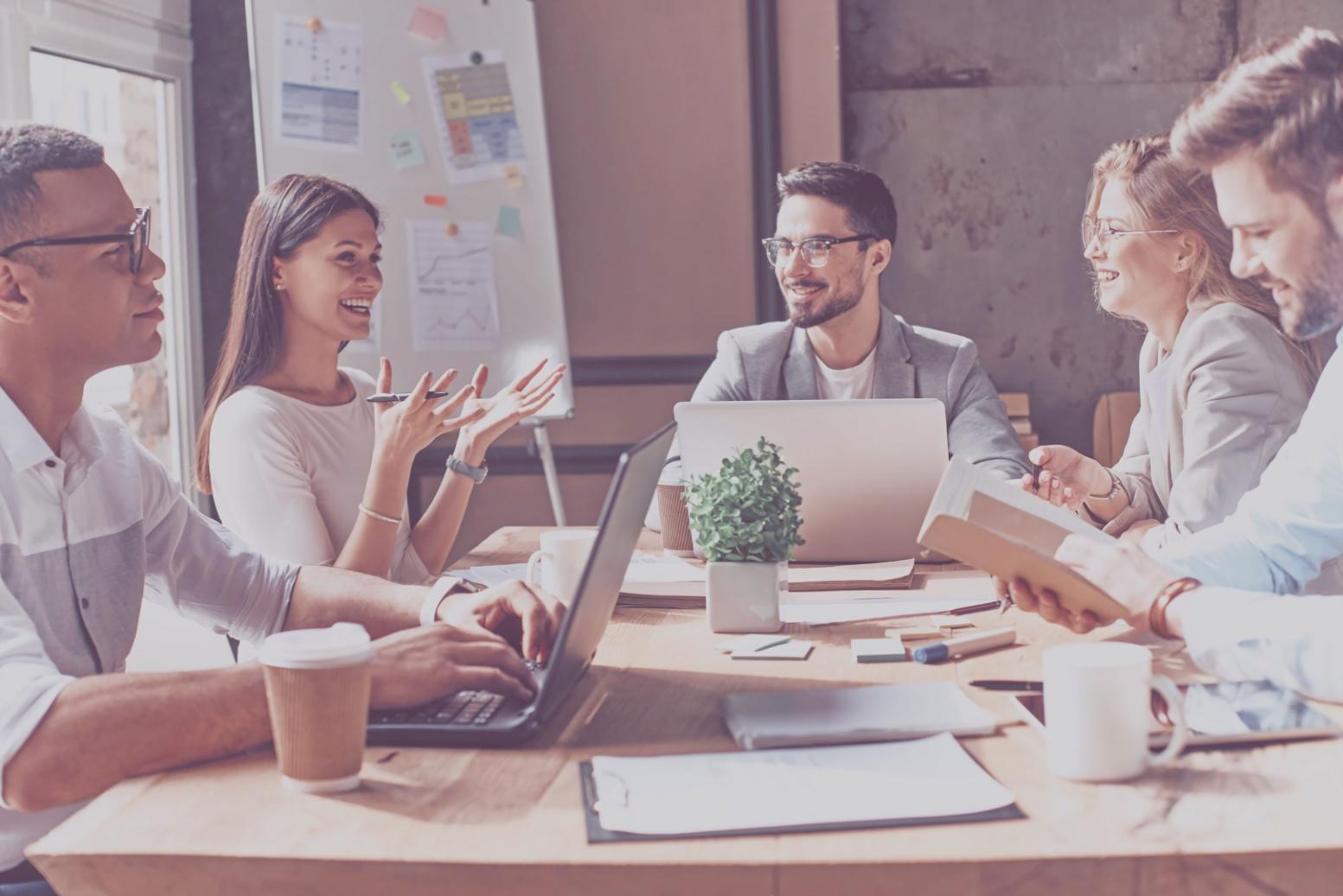 Επαγγελματίες που εφαρμόζουν καινοτόμες λύσεις